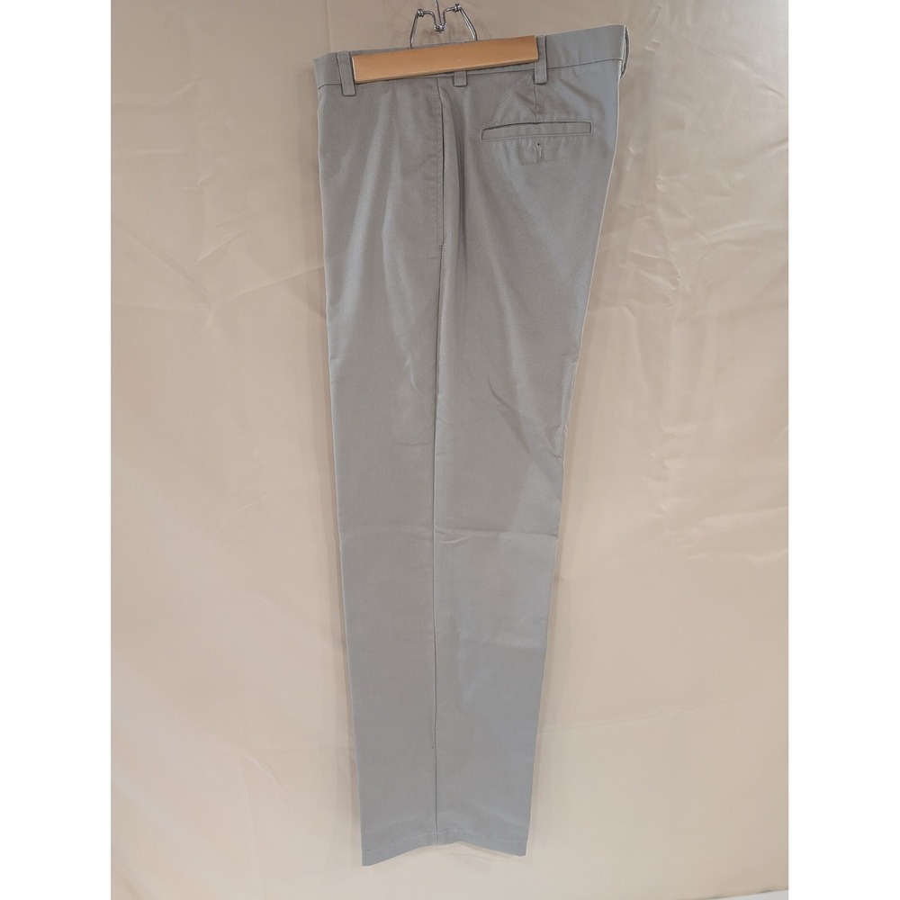 IZOD‎ American Chino Pants Mens W36 L32 Gray Dress Casual Work Trousers - Picture 2 of 4